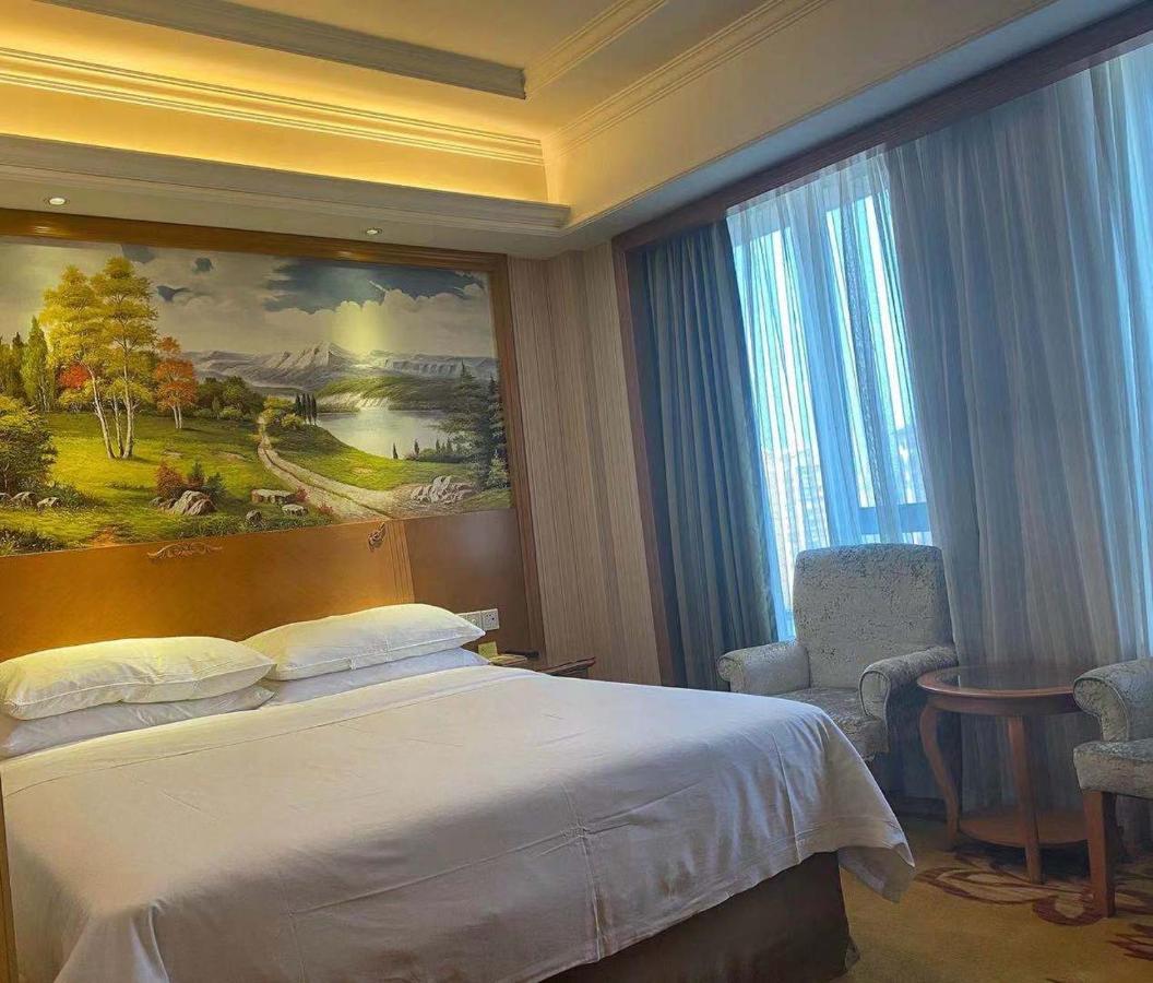 Vienna International Hotel Hangzhou Zhuantang Art School Wenyan Ngoại thất bức ảnh