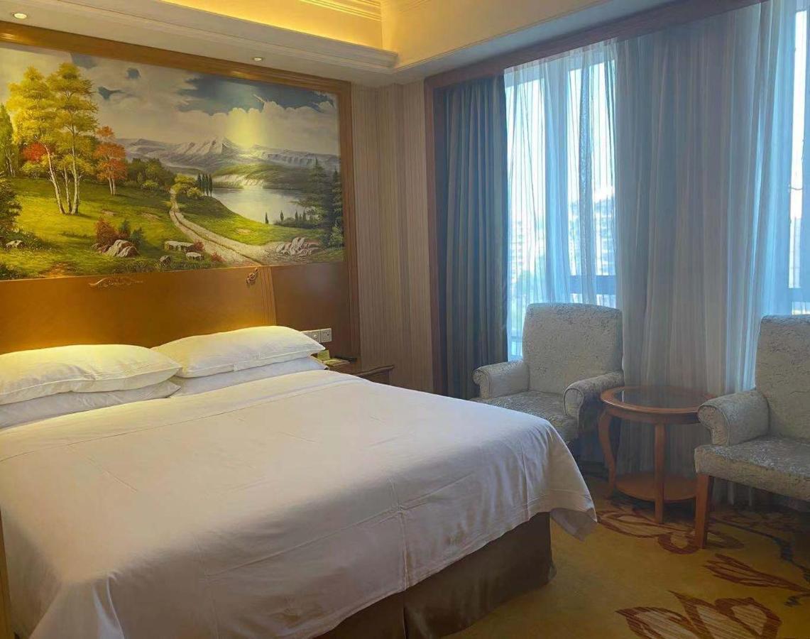 Vienna International Hotel Hangzhou Zhuantang Art School Wenyan Ngoại thất bức ảnh